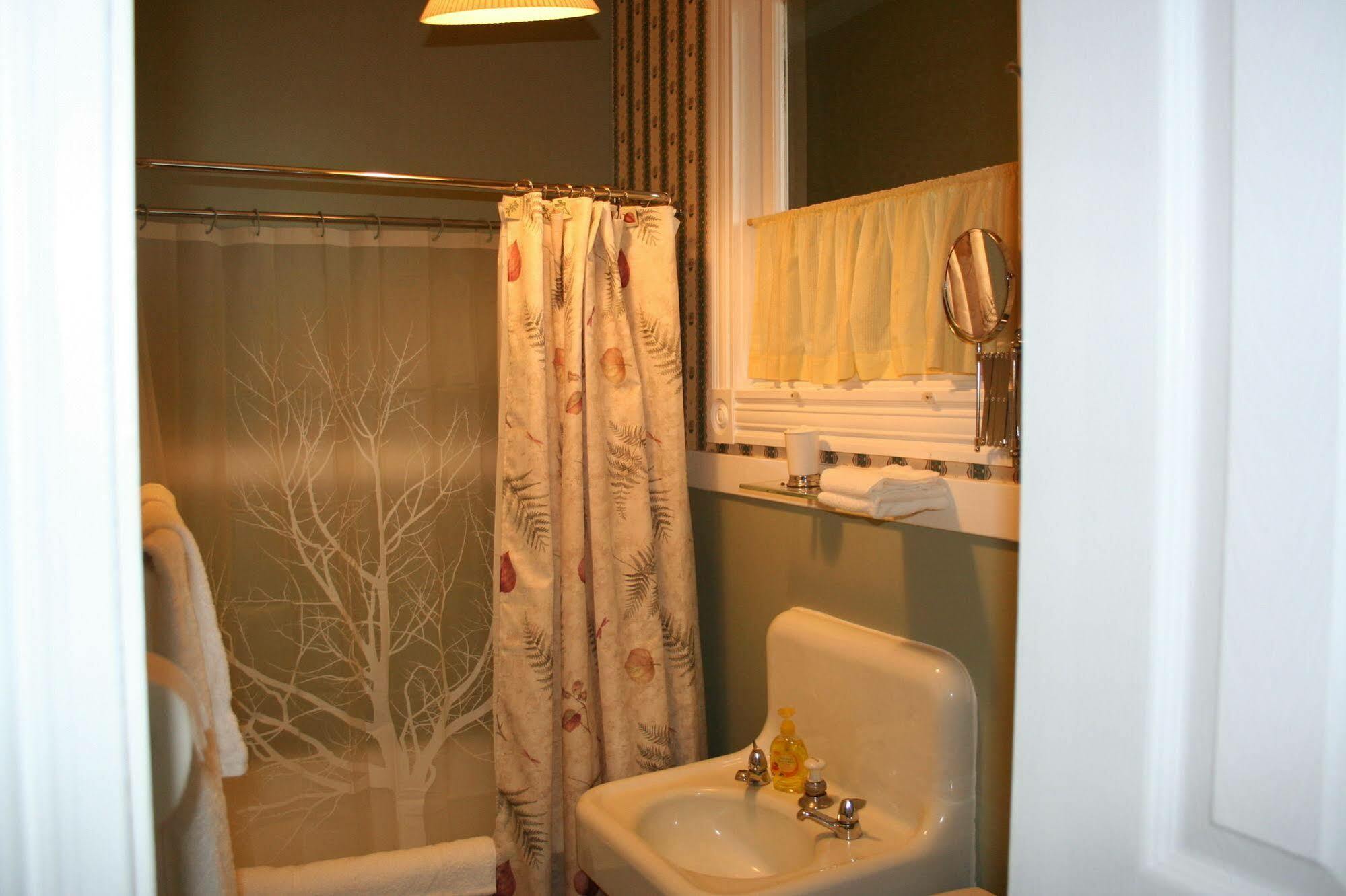 Sackville Bed And Breakfast Esterno foto