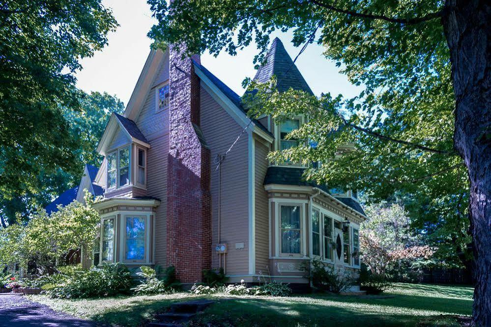 Sackville Bed And Breakfast Esterno foto